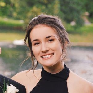 Meet your Posher, Abbie